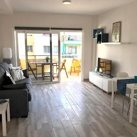 Angeles Cristianos Appartement *